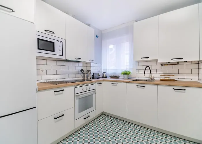 Marta - Centricos Junto Al Mar *