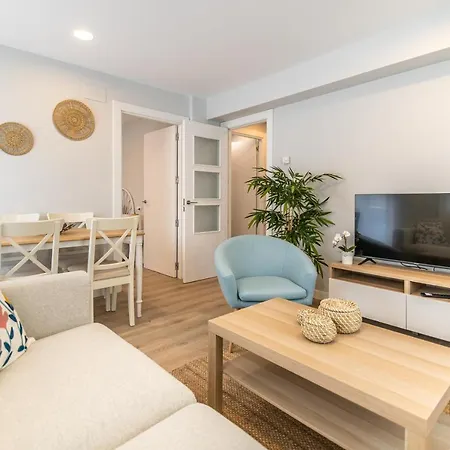 Marta - Céntricos Junto Al Mar *